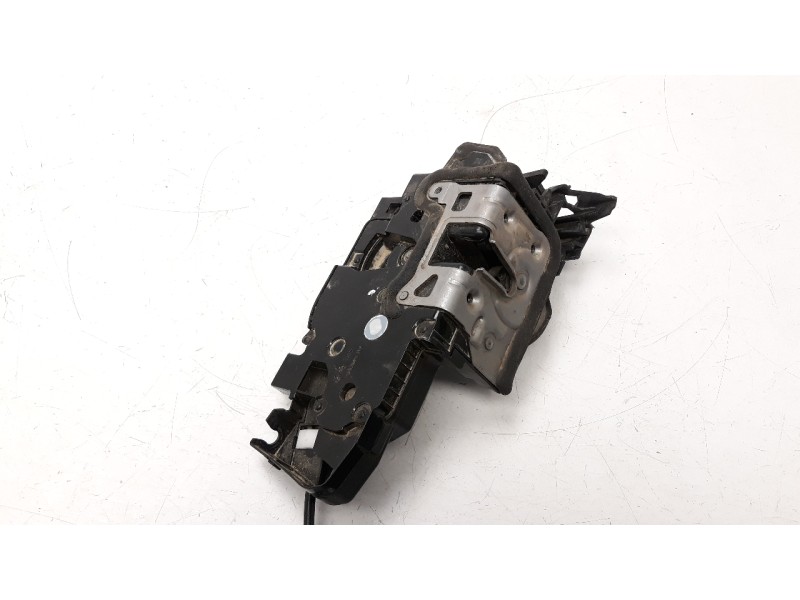Recambio de cerradura puerta delantera derecha para mercedes-benz cla-klasse (bm 118) 1.3 cat referencia OEM IAM A0997202002  