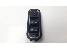 MANDO ELEVALUNAS DELANTERO IZQUIERDO A1679050101 