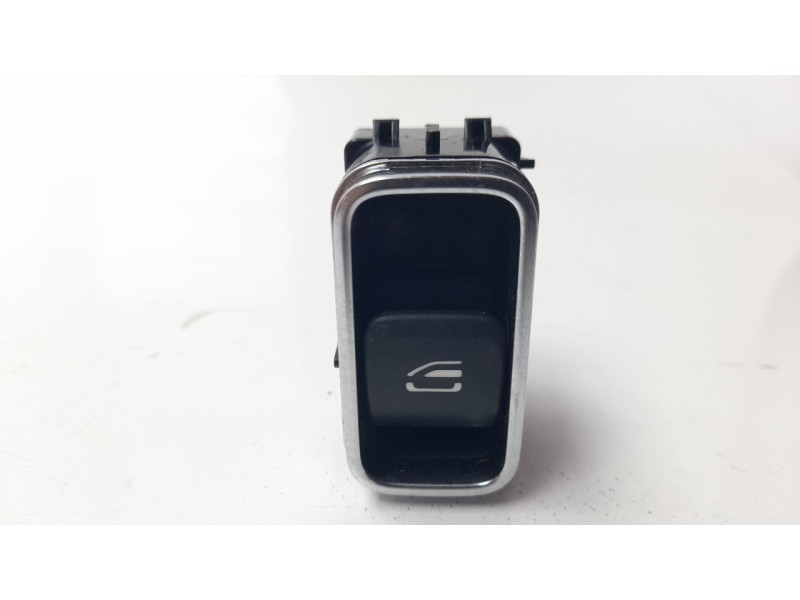 Recambio de mando elevalunas trasero derecho para mercedes-benz cla-klasse (bm 118) 1.3 cat referencia OEM IAM A1679050201  