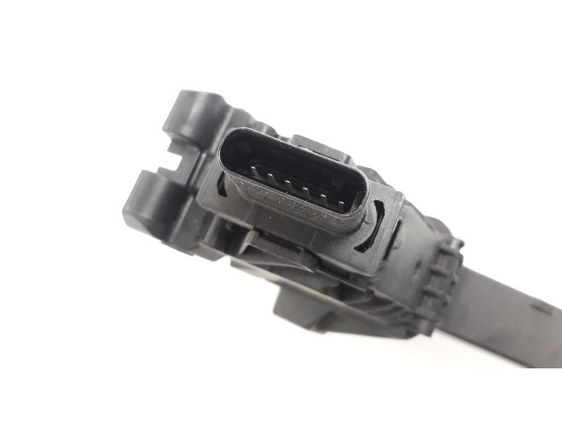 Recambio de potenciometro pedal para mercedes-benz cla-klasse (bm 118) 1.3 cat referencia OEM IAM A1773001900 6PV01293405 