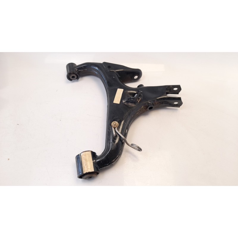 Recambio de brazo suspension inferior trasero izquierdo para land rover discovery 2.7 td v6 cat referencia OEM IAM LR051594  