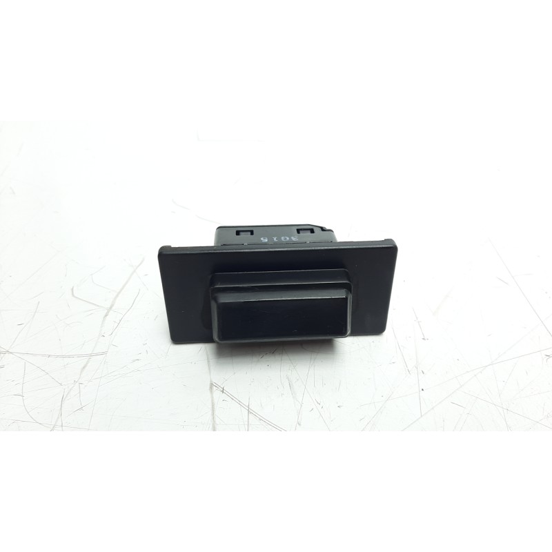 Recambio de maneta exterior porton para mazda 3 lim. () 2.2 turbodiesel cat referencia OEM IAM BHN1568D0B  