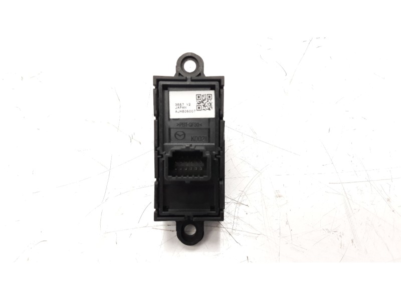 Recambio de palanca freno para mazda 3 lim. () 2.2 turbodiesel cat referencia OEM IAM BHN144010  