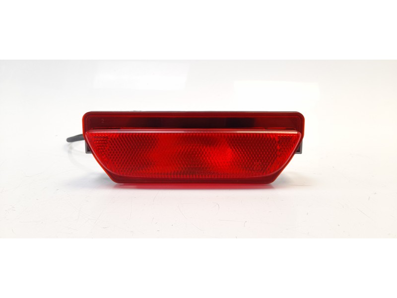 Recambio de piloto trasero central para mazda 3 lim. () 2.2 turbodiesel cat referencia OEM IAM BHR151650  