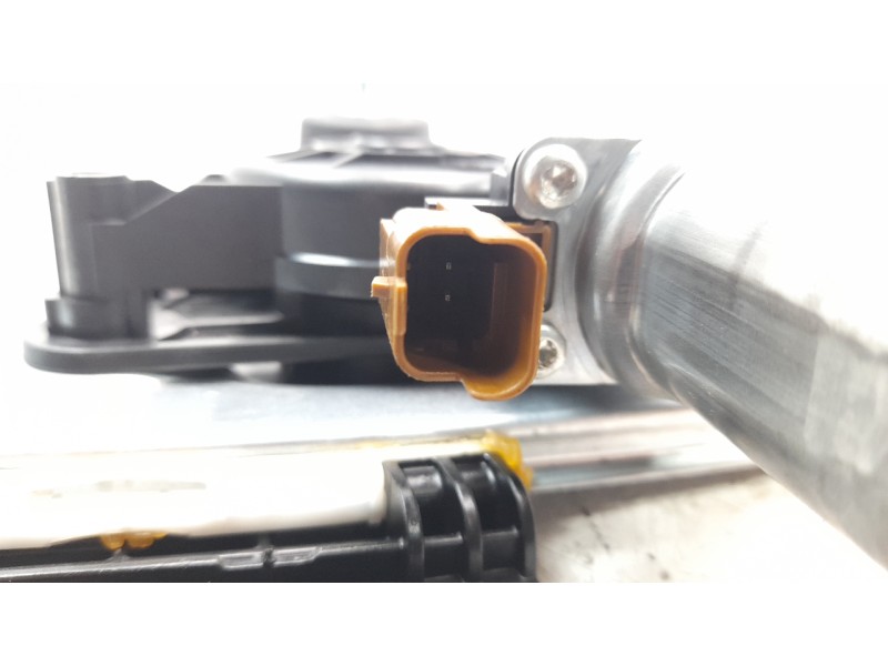 Recambio de elevalunas delantero derecho para dacia sandero iii stepway extreme referencia OEM IAM 807207678R  