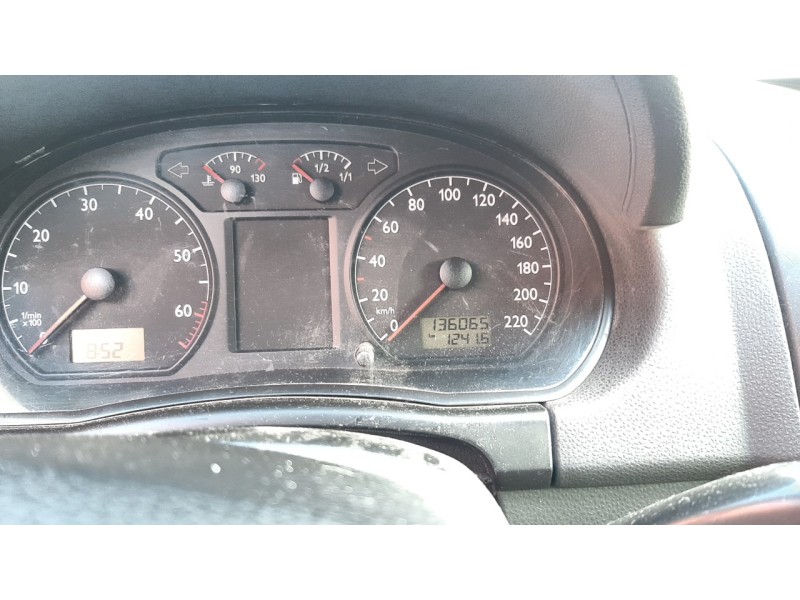 volkswagen polo (9n1) del año 2002