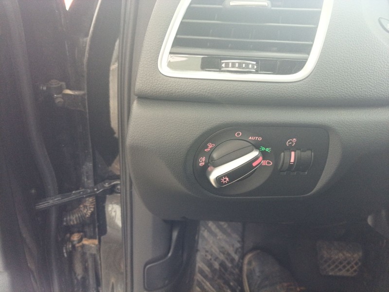 Recambio de mando luces para audi q3 (8ug) attraction quattro referencia OEM IAM   