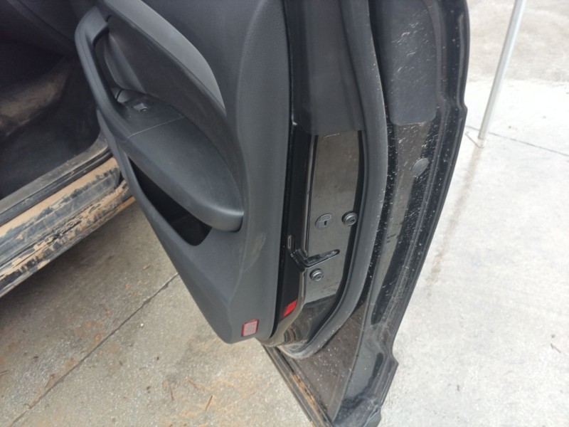 Recambio de cerradura puerta delantera derecha para audi q3 (8ug) attraction quattro referencia OEM IAM   