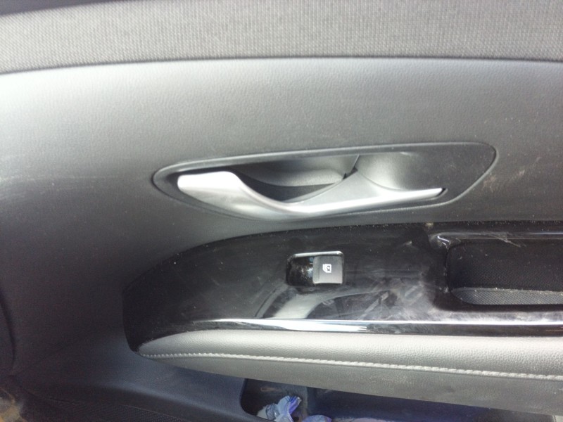 Recambio de mando elevalunas delantero derecho para hyundai tucson (nx) style plug-in hybrid 4wd referencia OEM IAM   