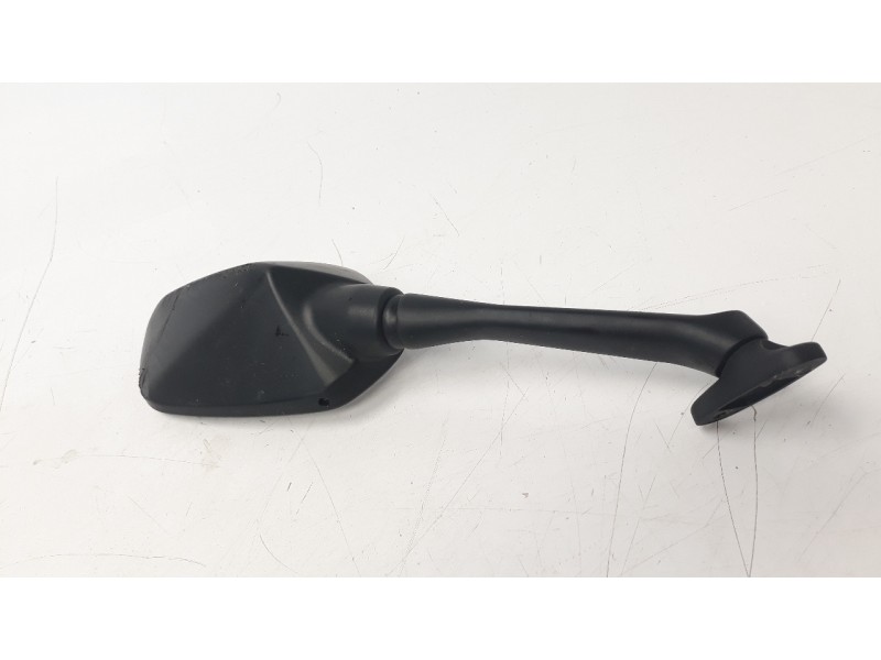 Recambio de retrovisor derecho para honda cbr 650r referencia OEM IAM 88110MJED01  