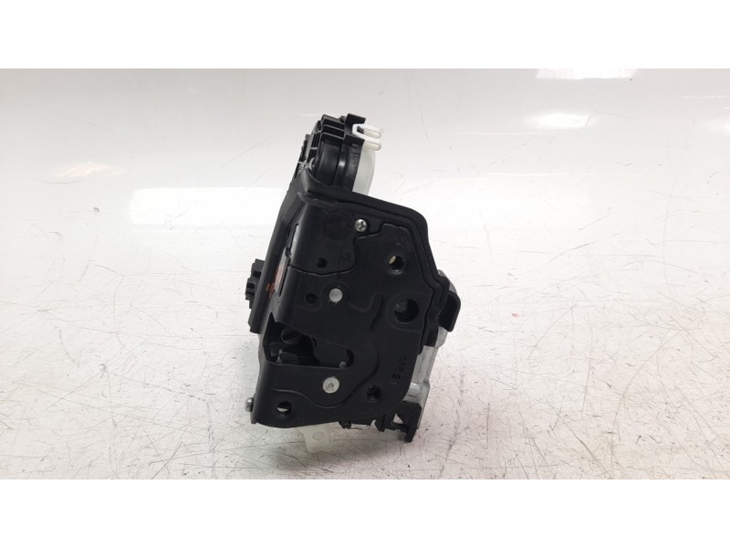 Recambio de cerradura puerta trasera derecha para audi q7 4mg referencia OEM IAM 4G0839016L  