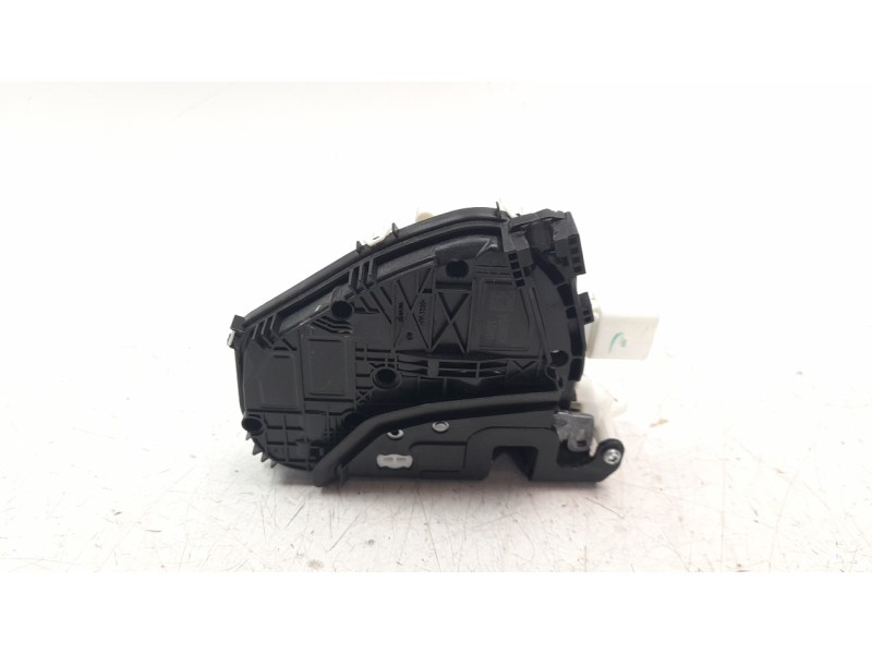 Recambio de cerradura puerta trasera izquierda para audi q7 4mg referencia OEM IAM 4G0839015L  