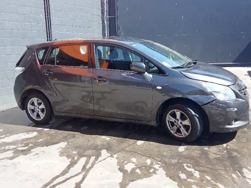 toyota verso del año 2010