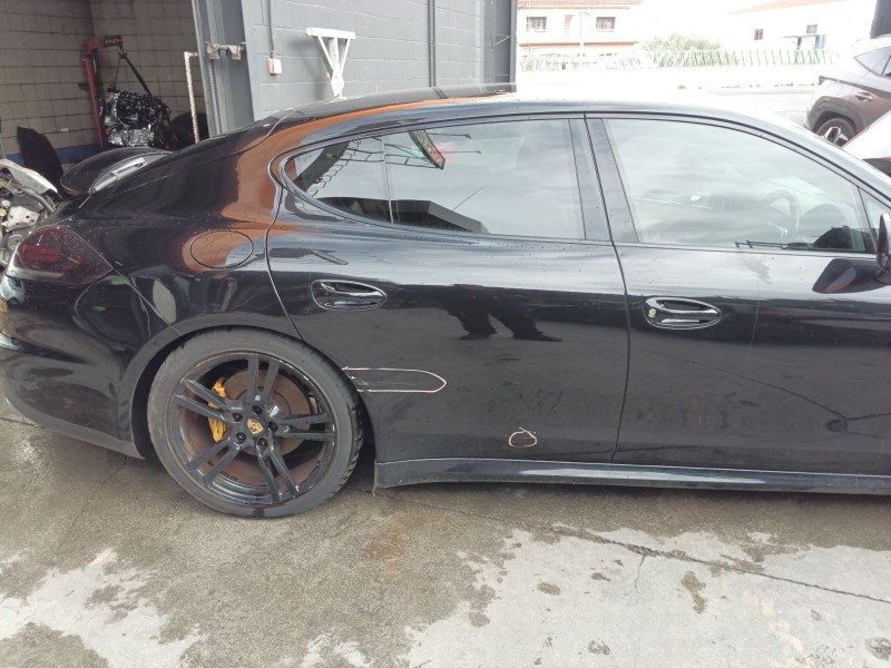 Recambio de puerta trasera derecha para porsche panamera diesel referencia OEM IAM   