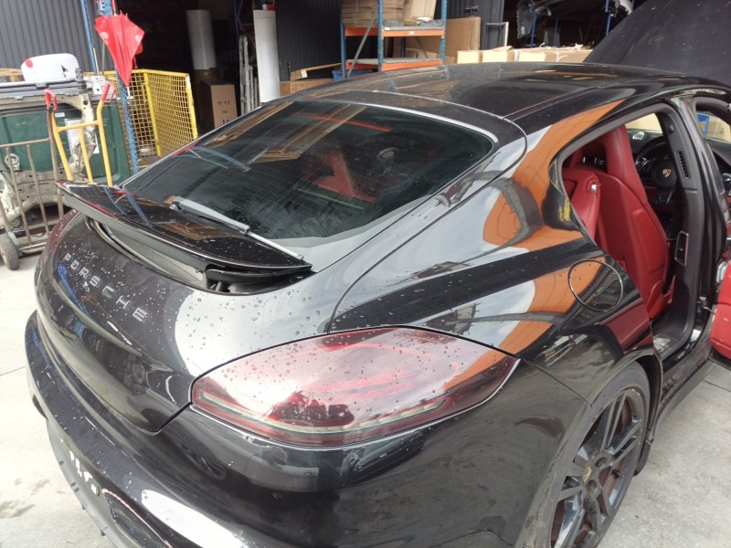 Recambio de porton trasero para porsche panamera diesel referencia OEM IAM   