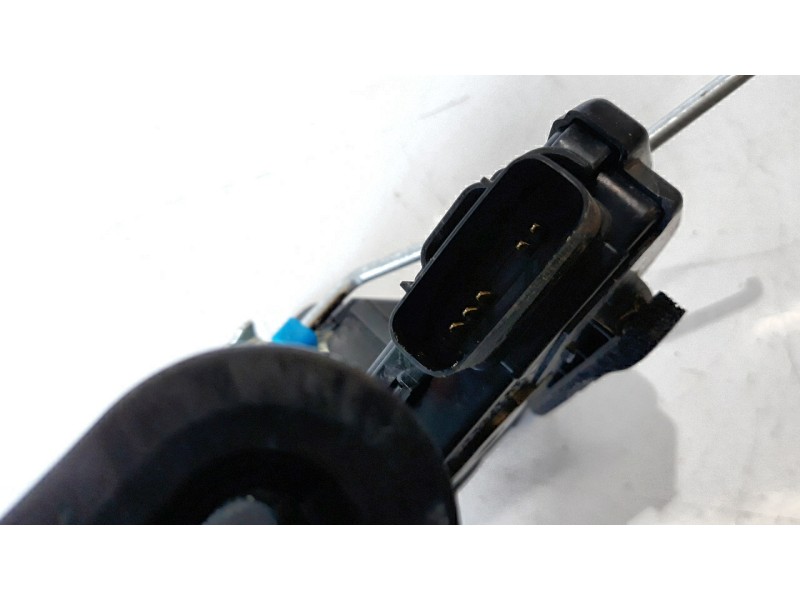 Recambio de cerradura puerta trasera derecha para kia niro business referencia OEM IAM 81410G5000IDR  