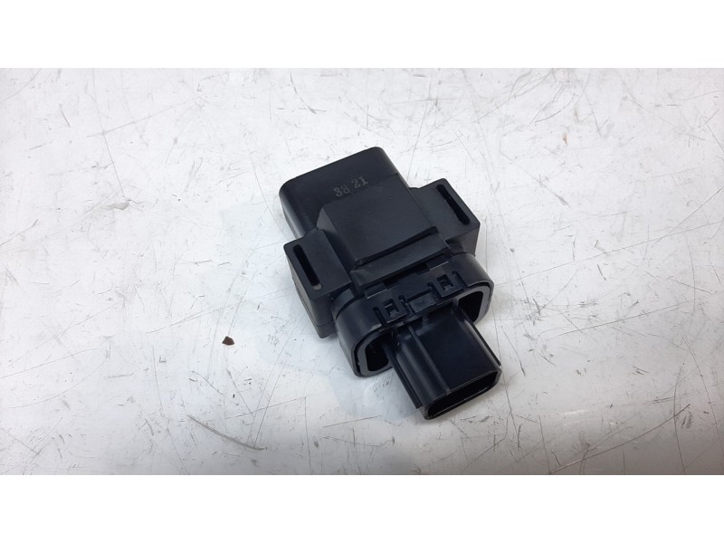 Recambio de modulo electronico para honda adv 350 referencia OEM IAM 10R038208  