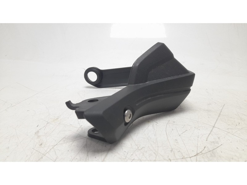 Recambio de moldura para honda adv 350 referencia OEM IAM 53185K2LD00  