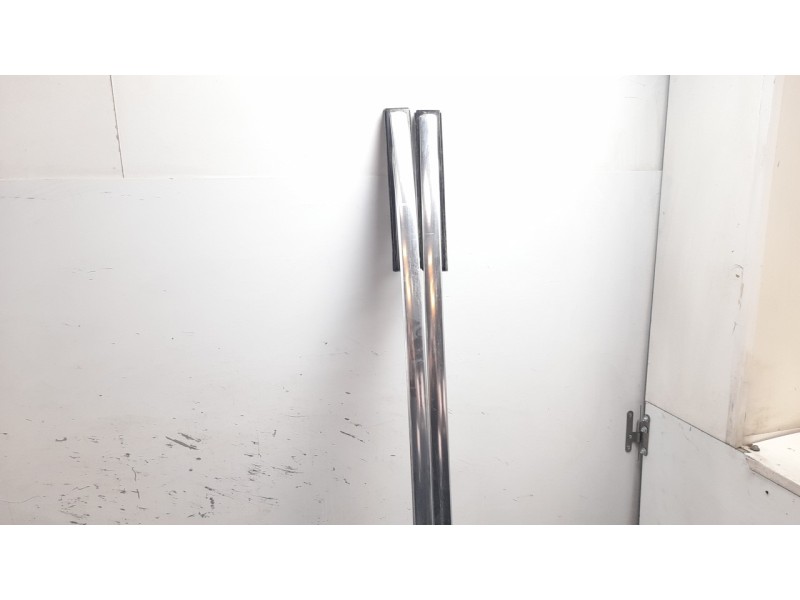 Recambio de barras techo para jaguar e-pace 2.0 diesel cat referencia OEM IAM J9CM550A63BC J9C2541 