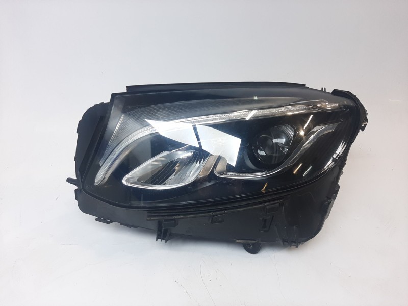 Recambio de faro izquierdo para mercedes-benz clase glc (w253) glc 220 d 4matic referencia OEM IAM A2539065101 A2539065101 1101E