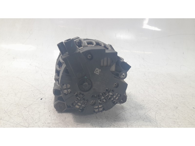 Recambio de alternador para jaguar e-pace first edition referencia OEM IAM GX7310300CE 0125812068 ALF470501