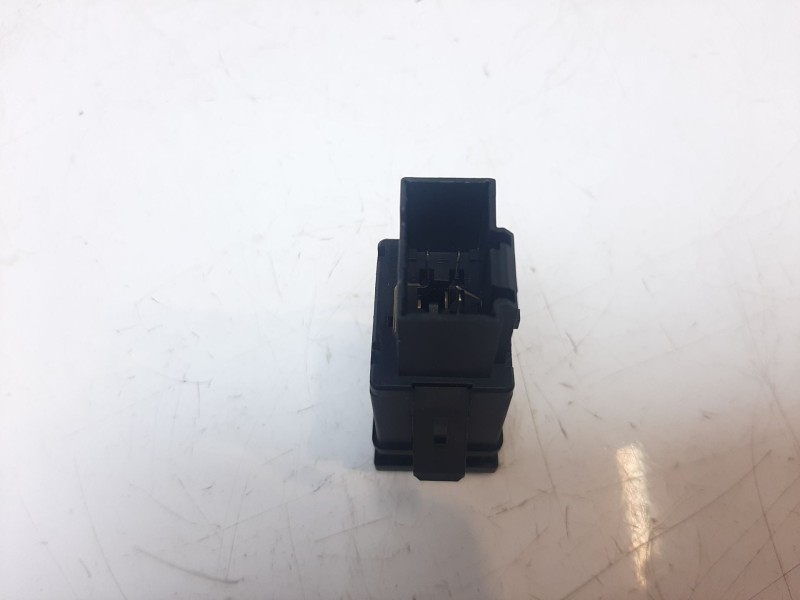 Recambio de warning para volkswagen polo (9n1) highline referencia OEM IAM 6Q0953235 6Q0953235 