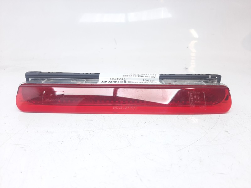 Recambio de luz central de freno para fiat nuova 500 (150) club referencia OEM IAM 735542373 735542373 