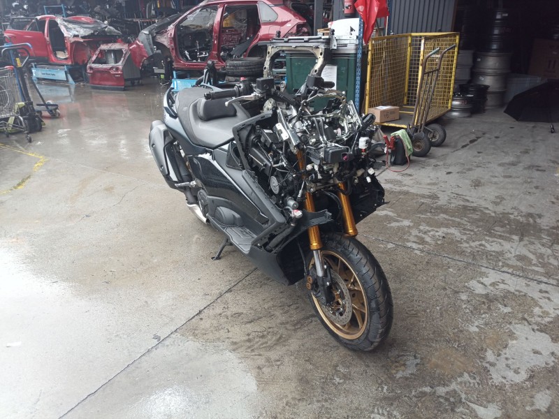 yamaha tmax del año 2022