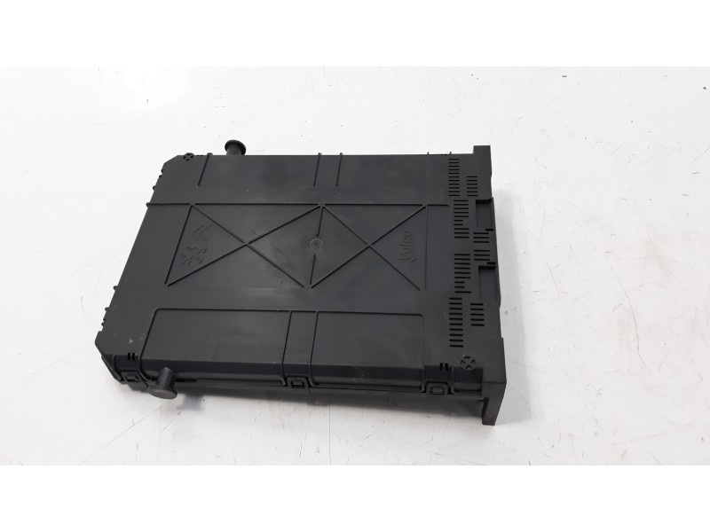 Recambio de caja reles / fusibles para citroen c3 collection referencia OEM IAM 9666952280  