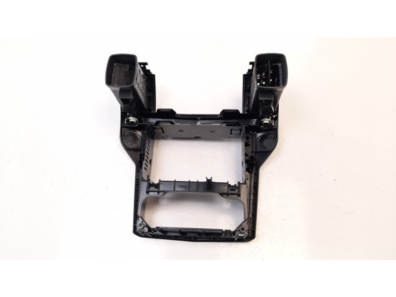 Recambio de moldura para opel zafira b 1.7 16v cdti referencia OEM IAM 13111874  