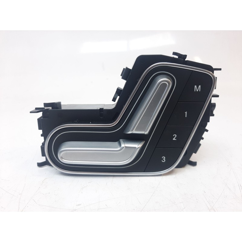 Recambio de mando asiento delantero derecho para mercedes-benz b-klasse (bm 247) (2.2019) b 180 (247.084) referencia OEM IAM A17
