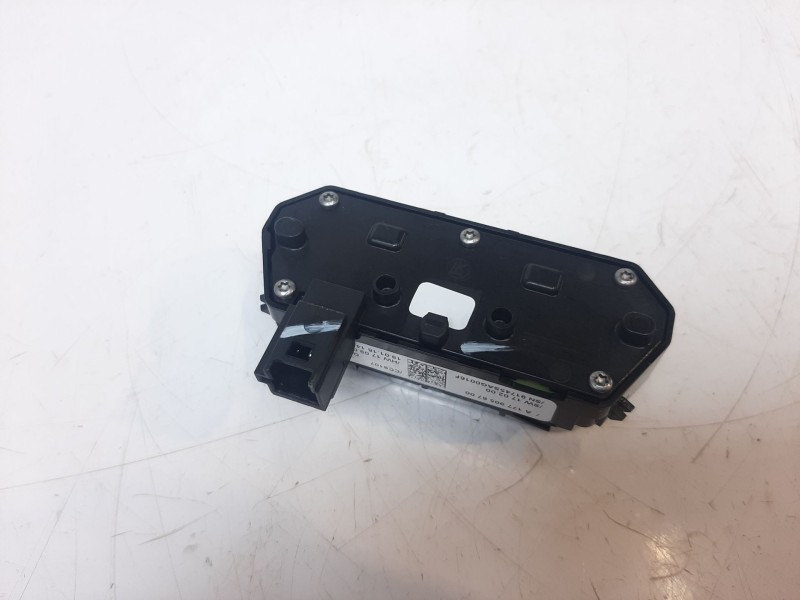 Recambio de interruptor para mercedes-benz b-klasse (bm 247) (2.2019) b 180 (247.084) referencia OEM IAM A1779056700 A1779056700