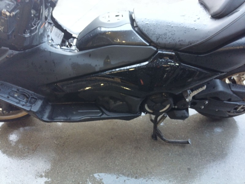 Recambio de moldura para yamaha tmax tmax referencia OEM IAM   