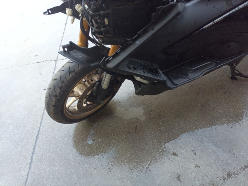 Recambio de pinza de freno delantera izquierda para yamaha tmax tmax referencia OEM IAM   