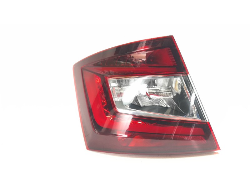 Recambio de piloto trasero izquierdo para skoda fabia referencia OEM IAM 6V6945711 103F19750771 