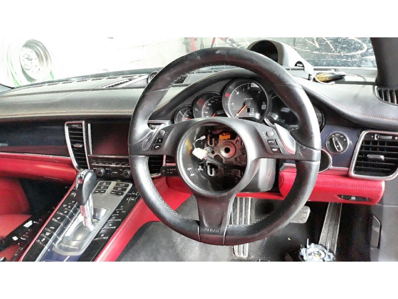 Recambio de volante para porsche panamera diesel referencia OEM IAM 97034780374A34  