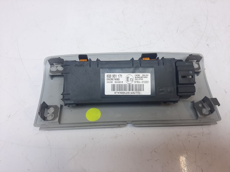 Recambio de modulo electronico para volkswagen polo (9n1) highline referencia OEM IAM 6Q0951171 6Q0951171 