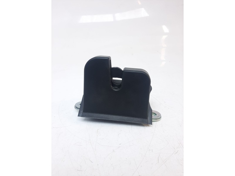 Recambio de cerradura maletero / porton para volkswagen t-cross 1.0 tsi referencia OEM IAM 2G6827505B 2G6827505B 
