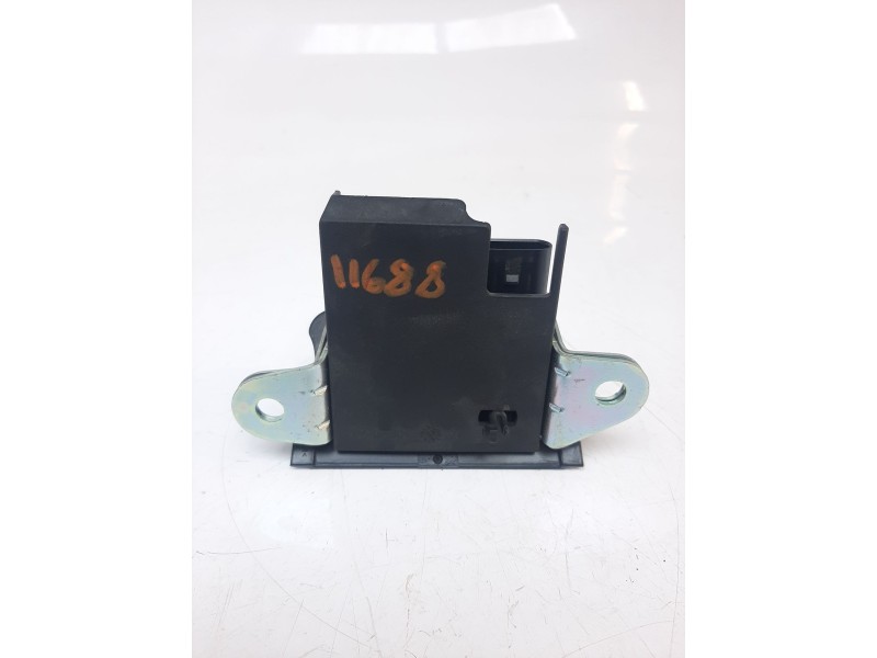 Recambio de cerradura maletero / porton para volkswagen t-cross 1.0 tsi referencia OEM IAM 2G6827505B 2G6827505B 