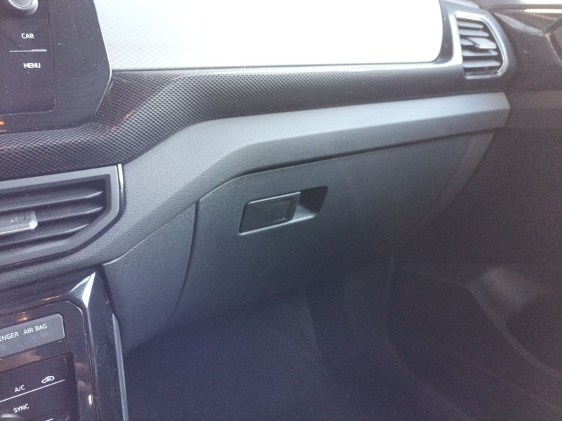 Recambio de guantera para volkswagen t-cross life referencia OEM IAM   