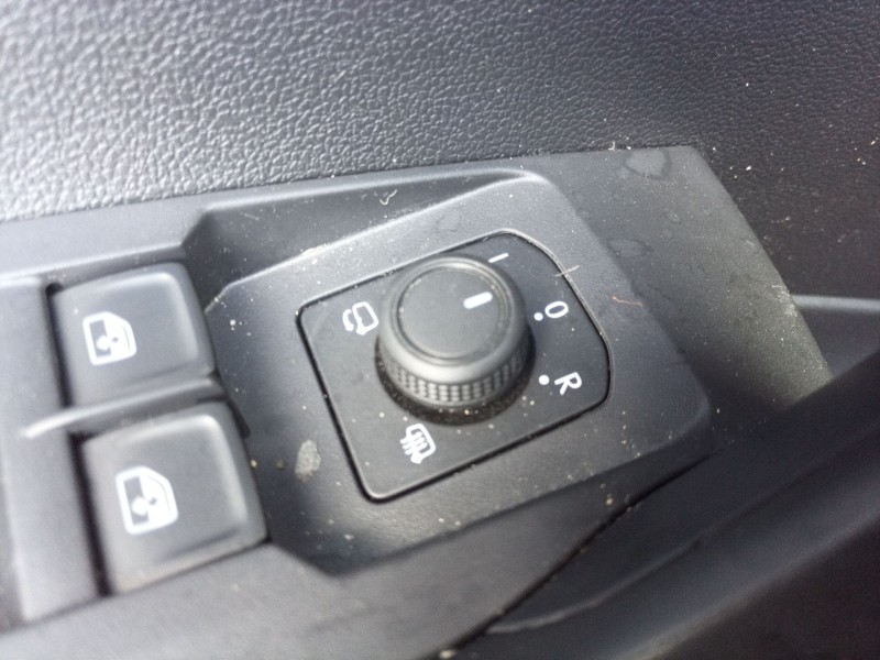 Recambio de mando retrovisor para volkswagen t-cross life referencia OEM IAM   