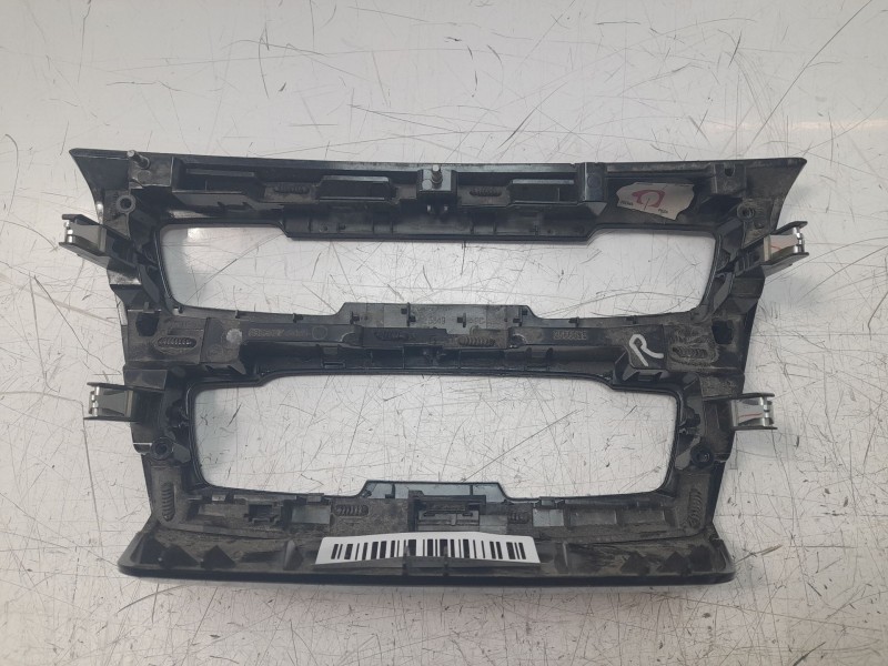 Recambio de moldura para bmw serie x1 (f48) 2.0 16v referencia OEM IAM 9305907  