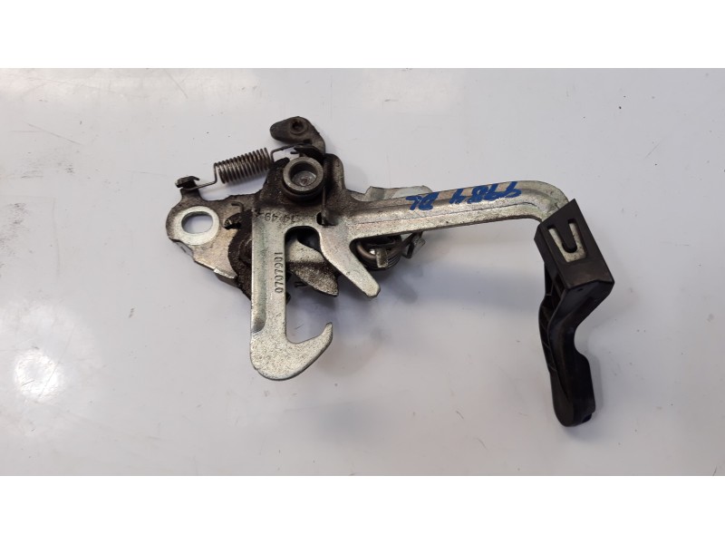 Recambio de cerradura capo para citroen c3 collection referencia OEM IAM 9685613880  