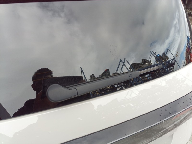 Recambio de brazo limpia trasero para volkswagen t-cross life referencia OEM IAM   