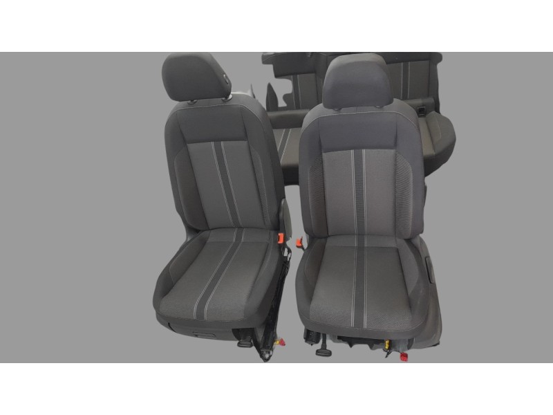 Recambio de juego asientos completo para volkswagen t-roc advance style referencia OEM IAM   