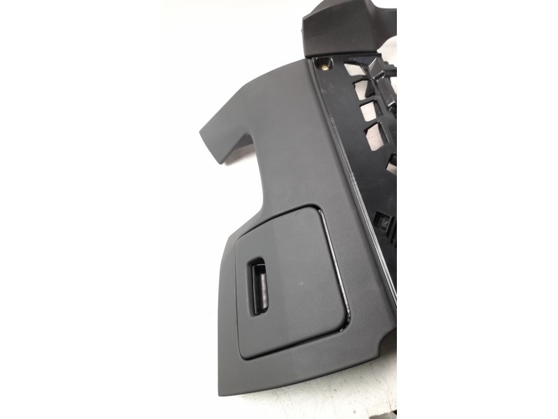Recambio de guantera para audi q7 4mg referencia OEM IAM 4M1863075  