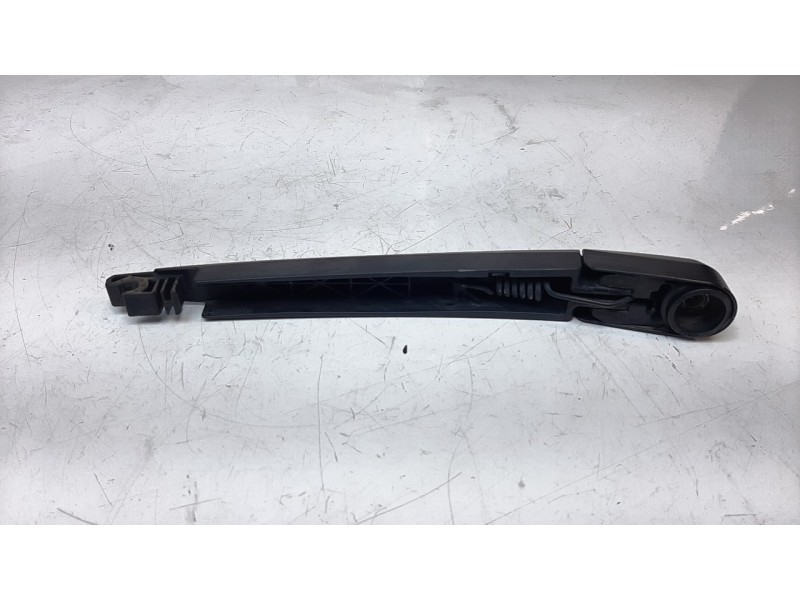 Recambio de brazo limpia trasero para hyundai tucson classic blue referencia OEM IAM 988152J000  