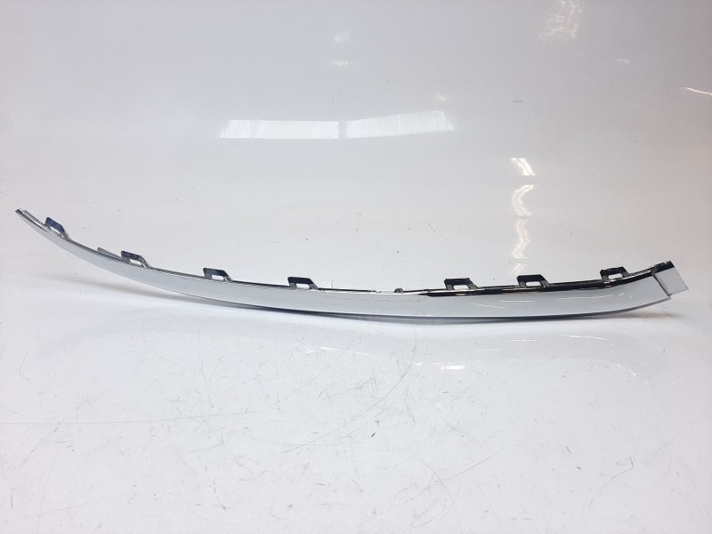Recambio de moldura bajo faro derecho para volkswagen t-roc advance style referencia OEM IAM 2GA853712 2GA853712 