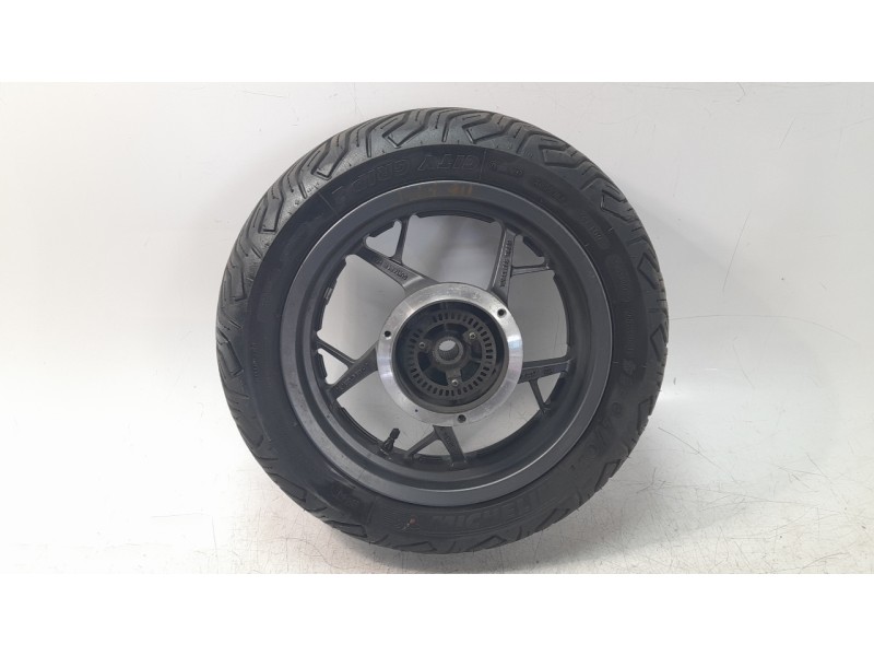 Recambio de llanta para yamaha x-max 125 referencia OEM IAM B9YF533800  