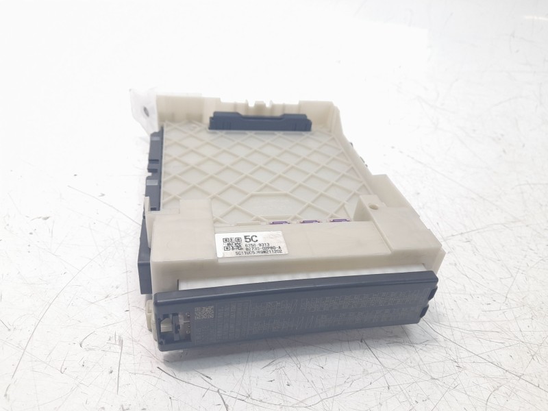 Recambio de caja reles / fusibles para toyota corolla (e21) referencia OEM IAM 8273002P80A  